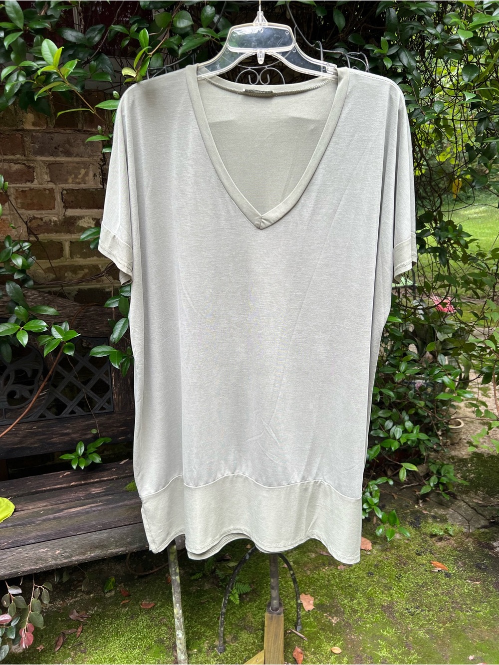 Jodifl- Sage Green Oversized Knit Tunic Top- Large- EUC